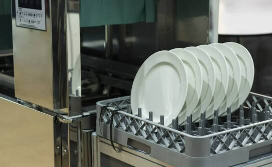 Wybór odpowiedniej myjki do szkła – na co zwrócić uwagę?