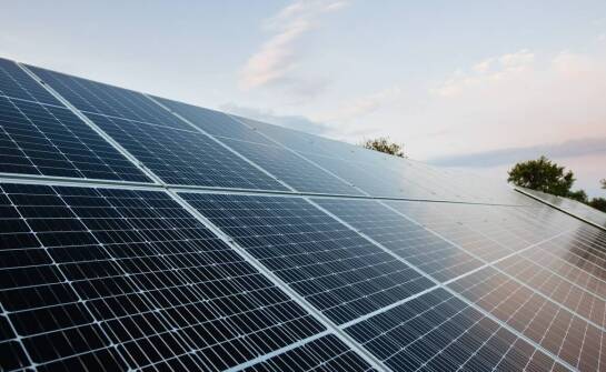 Nowoczesne technologie wspierające czyszczenie solarnych paneli