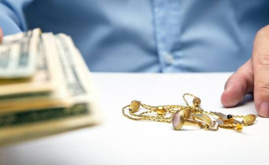 Jakie formy zabezpieczenia oferuje lombard przy zastawie złota?