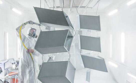 Lakiernia proszkowa w procesie wykończenia metalowych balustrad