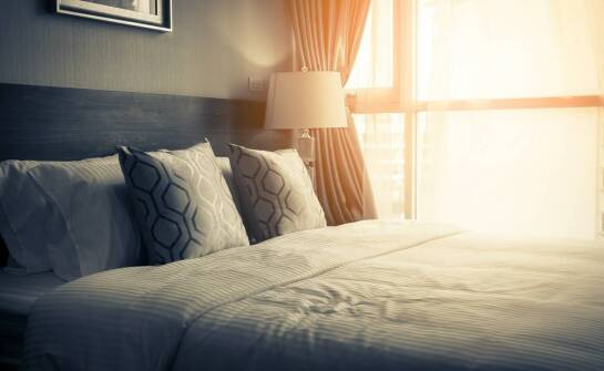 Walentynkowy weekend w hotelu: jak zaplanować idealny pobyt dla dwojga?