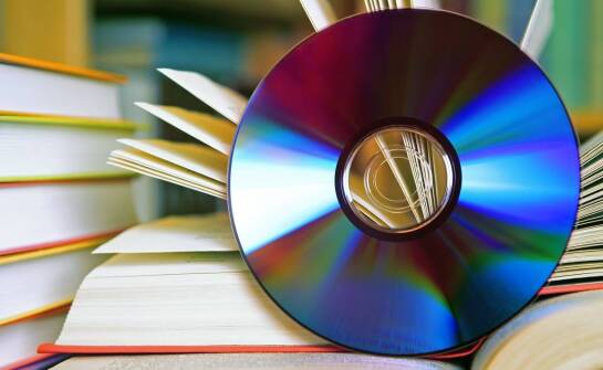 Wpływ jakości graficznego projektu na końcowy efekt nadruku na płycie CD