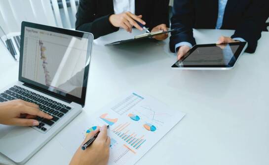 Wpływ cyfrowej transformacji na usługi księgowe – perspektywa online biura