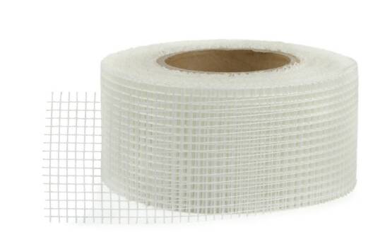 Siatki z włókna szklanego: jakie zalety mają w przemyśle budowlanym?