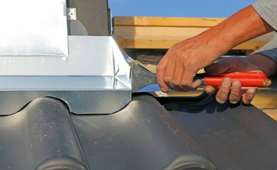 Obróbki przy wymianie dachowych okien