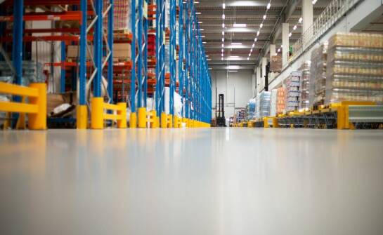 Wpływ ergonomicznych rozwiązań na organizację przestrzeni w magazynie