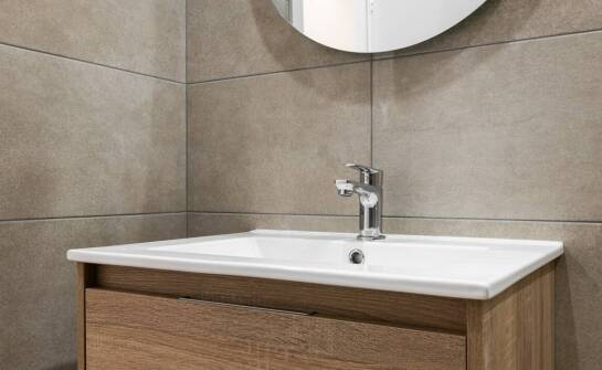 Inspiracje aranżacyjne z wykorzystaniem ceramicznej umywalki