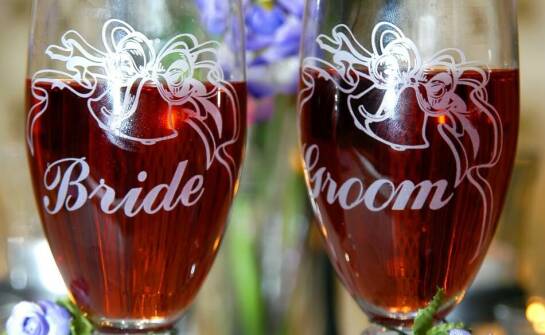 Subtelne wierszyki na weselną wódkę - dodatek do personalizowanych winietek