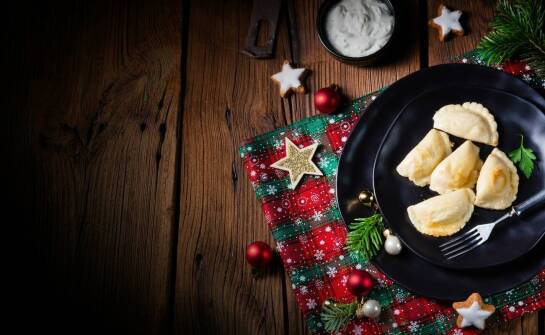 Świąteczne menu w Dworku Wymysłowo – jakie potrawy czekają na gości?