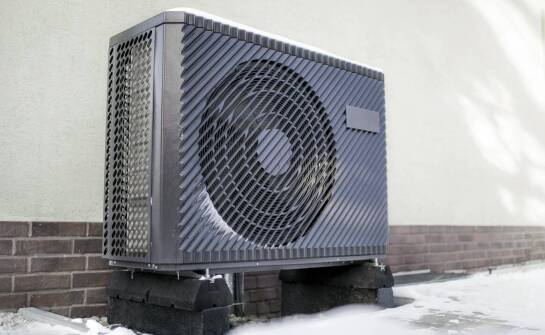 Jakie korzyści w zakresie komfortu cieplnego przez cały rok oferują pompy ciepła?