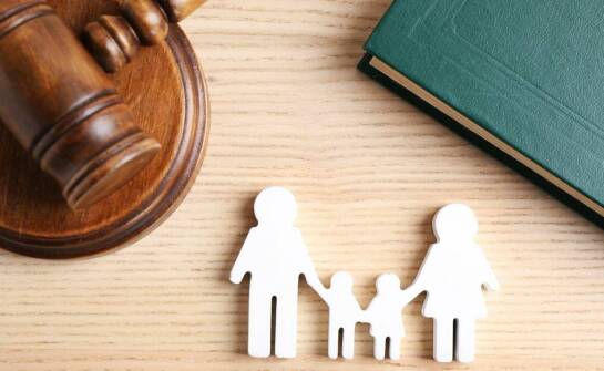 Prawo rodzinne: jak adwokat pomaga w sprawach dotyczących władzy rodzicielskiej?