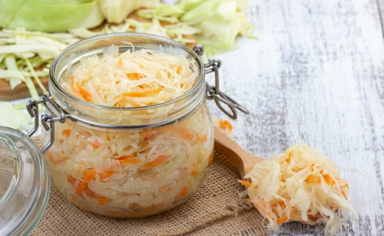Jak ekologiczna kapusta kiszona może być wykorzystana w dietach odchudzających?