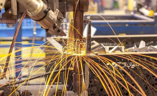 Przewaga indukcyjnego hartowania nad tradycyjnymi metodami cieplnej obróbki