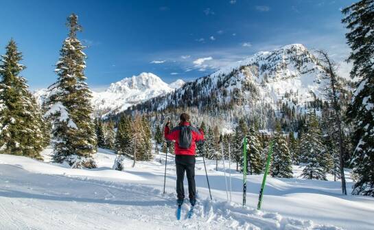 Zimowe sporty w Norwegii – przewodnik dla początkujących