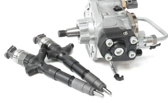 Jakie korzyści przynosi innowacyjna budowa rzędowej wtryskowej pompy dla użytkowników pojazdów?