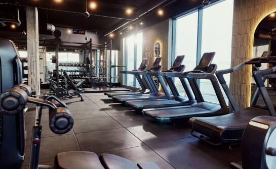Innowacyjne rozwiązania w klubach fitness – jakie nowości warto wypróbować?
