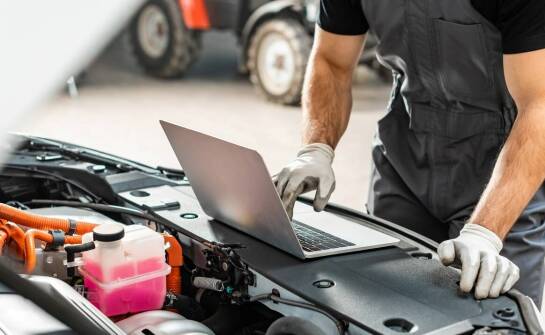 Techniki diagnozowania problemów z silnikiem w C