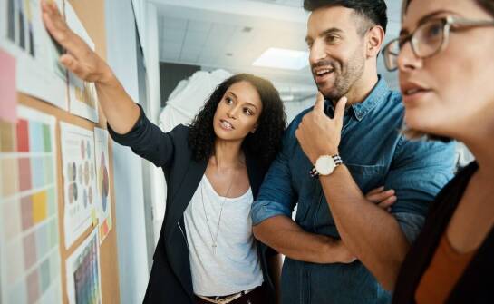 Jakie wyzwania stoją przed twórcami reklamowych animacji w erze cyfrowej?