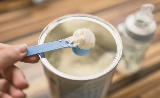 Czy warto inwestować w białkowe odżywki wysokiej jakości? Co mówią eksperci?