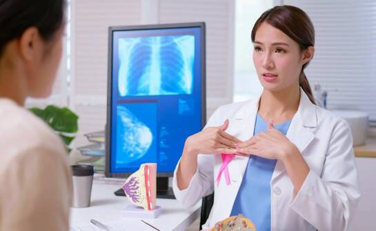 Jakie są najczęstsze objawy, które powinny skłonić do konsultacji z onkologiem ginekologiem?