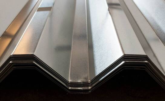 Dlaczego warto zainwestować w dachowe gąsiory wysokiej jakości?