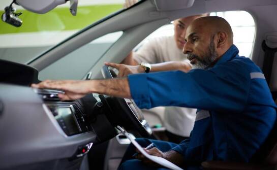 Jak doradztwo gospodarcze wspiera firmy w sytuacjach utraty karty kierowcy?