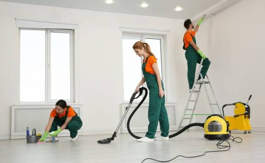 Kompleksowe usługi sprzątania bloków – co warto wiedzieć przed zleceniem?