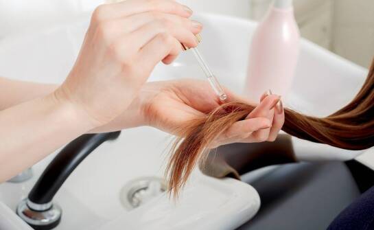 Zastosowanie nowoczesnych aktywnych składników w kosmetykach do włosów