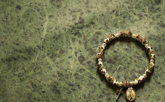 Jak dopasować ochronny amulet do osobistego stylu i charakteru?