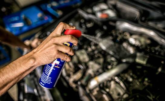 Przewodnik po używaniu sprayu bike do odświeżania wyglądu motocykla