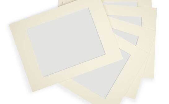 Poradnik wyboru paspartu 30x40 do drewnianych ramek – co warto wiedzieć?