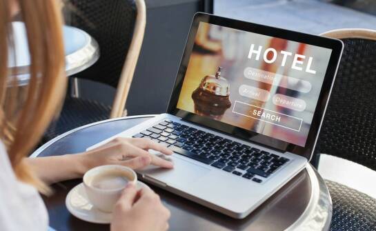 Jak rezerwacja miejsca w Internecie ułatwia planowanie podróży?