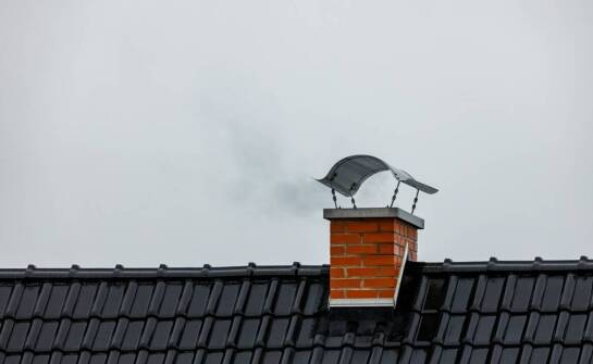 Jak dymowe klapy spełniają normy i standardy bezpieczeństwa przeciwpożarowego?