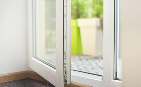 Drzwiowe moskitiery – estetyka i praktyczność w jednym rozwiązaniu