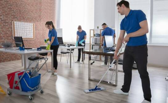 Jak zorganizować sprzątanie biura, aby poprawić komfort pracy dla zespołu?