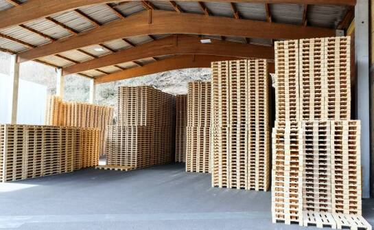 Jakie innowacje wprowadzają nowoczesne drewniane składy?