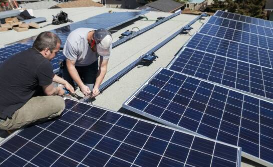 Porównanie jakości pracy różnych ekip montażowych w branży fotowoltaiki