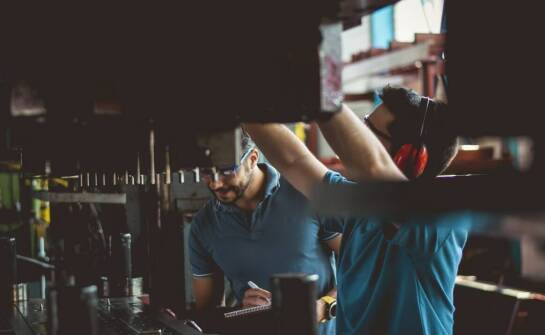 Jak Krismar minimalizuje ryzyko organizacyjne w branży metalowej?