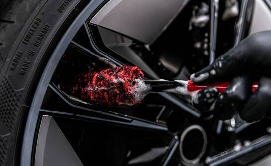 Jak odpowiednio dbać o motocyklowy bagaż, by służył przez lata?