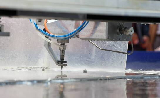 Jakie wyzwania stoją przed użytkownikami dwustrumieniowych dysz mmat?