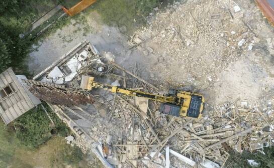 Jakie są najważniejsze kryteria wyboru metody do wyburzenia?