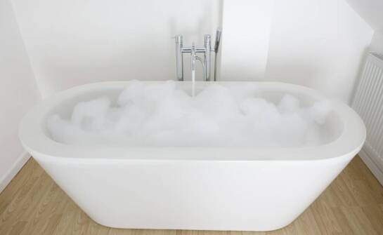 Do jakich przestrzeni pasuje kwadratowa wanna SPA?