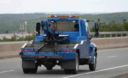 Jak technologie wpływają na efektywność holowania TIR-ów?