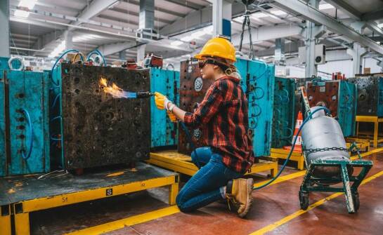 Testy ogniowe a bezpieczeństwo produktów – jakie znaczenie mają systemy do badań?