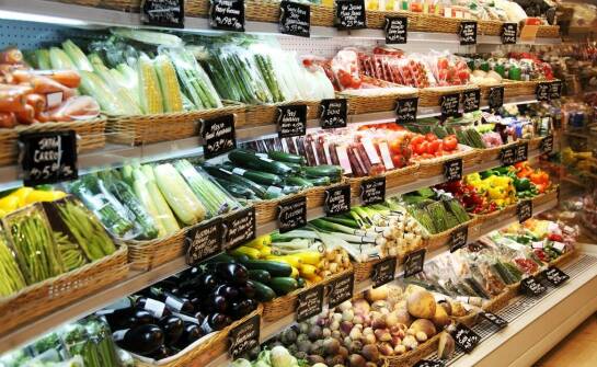 Rola wizualnego merchandisingu w kontekście wzrostu cen produktów spożywczych