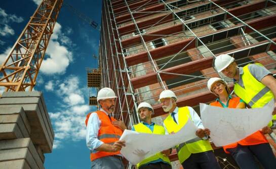 Kompleksowe usługi budowlane dla indywidualnych klientów i firm