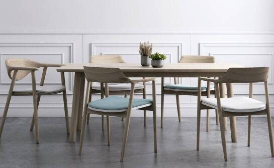 Meble z litego drewna a współczesne wnętrzarskie trendy – co warto wiedzieć?