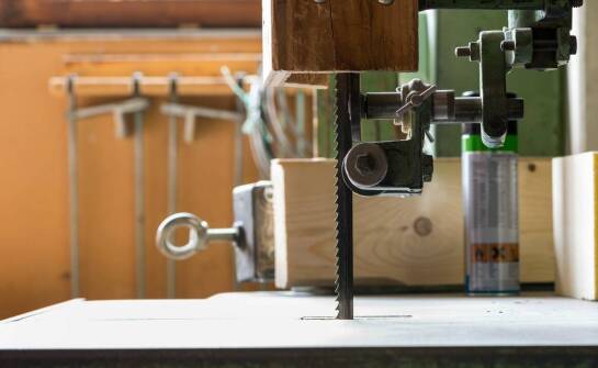 Jakie korzyści płyną z inwestycji w dłutownicę DAA 16?