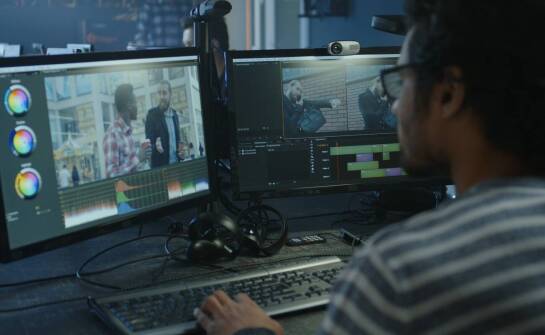 Jakie są zalety lokalizacji multimediów przez profesjonalne biuro tłumaczeniowe?