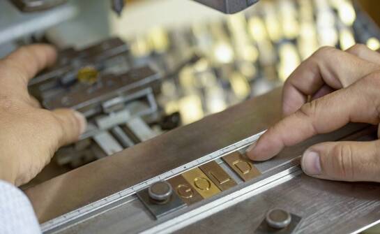 Proces produkcji metalowych liter: od projektu do montażu